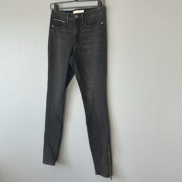 Athelta Sculptek Zip Ankle Stretch Skinny Jeans - Size 4 - carbon wash - Picture 4 of 13